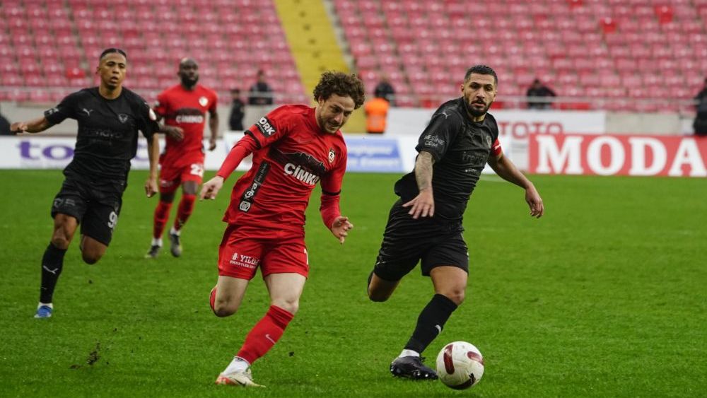 Gaziantep FK'da Mustafa Eskihellaç sürprizi